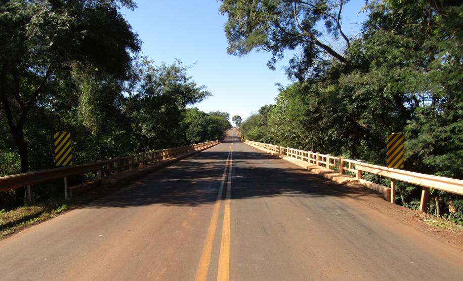 Ponte Rio Mourão PR-082 no limite entre Engenheiro Beltrão e Quinta do Sol