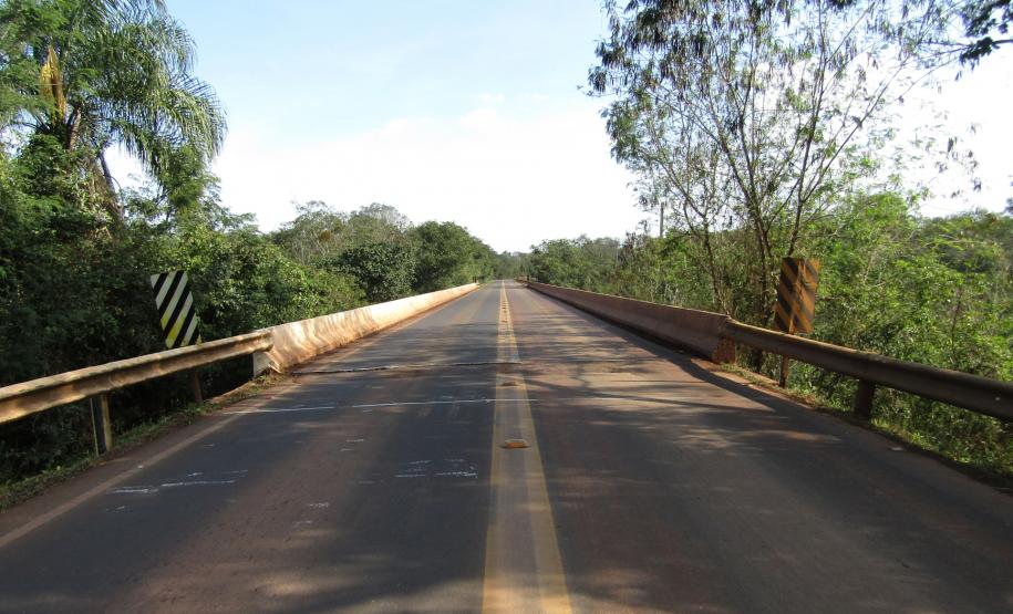 Ponte Rio São Francisco PR-488 no limite entre Santa Helena e Diamante d'Oeste