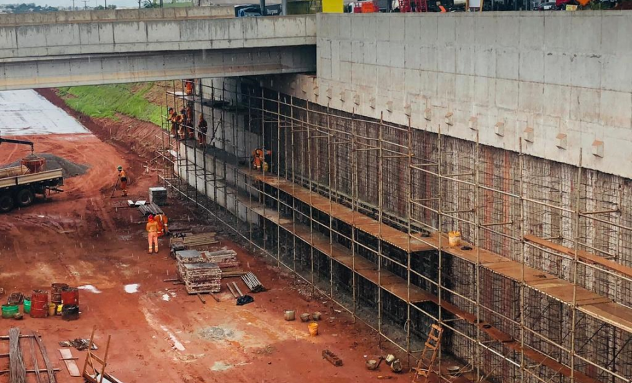Obras de duplicação da PR-323 em Umuarama