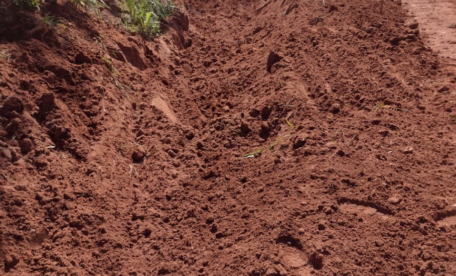 PR-682 limpeza de caixas de contenção