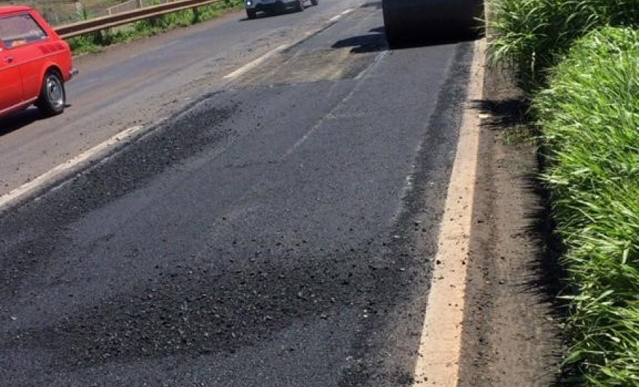 km 190+500 L.D P.1 Durante compactação Remendos Superficiais