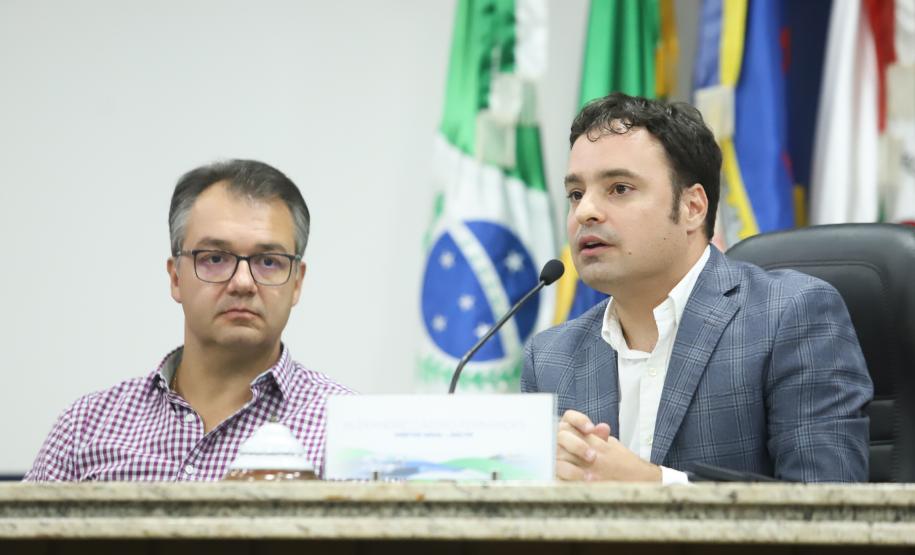 Audiência pública sobre nova contratação do ferry boat de Guaratuba.