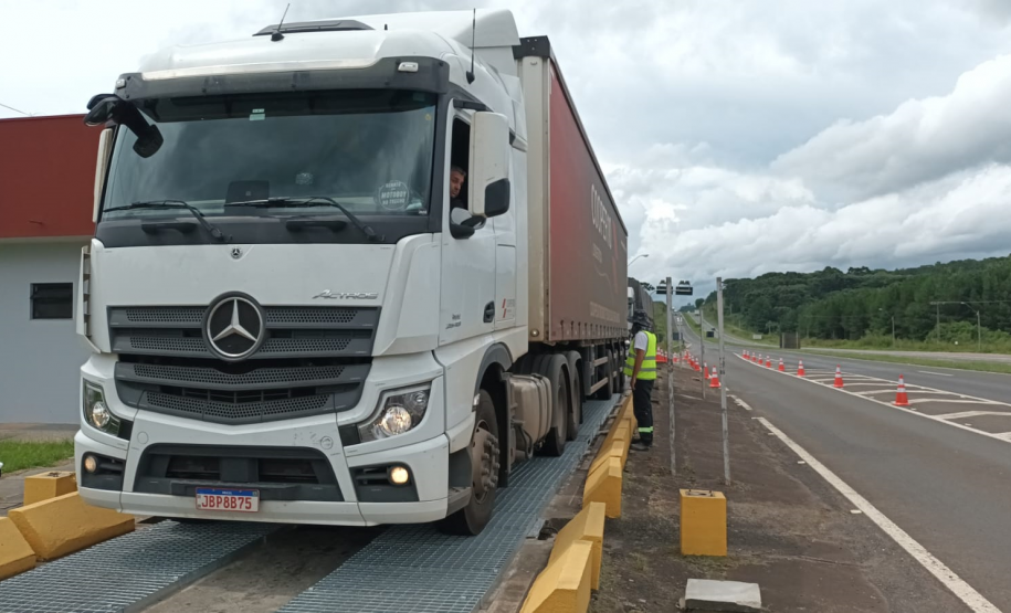 Balanças rodoviárias na PR-151 em Piraí do Sul