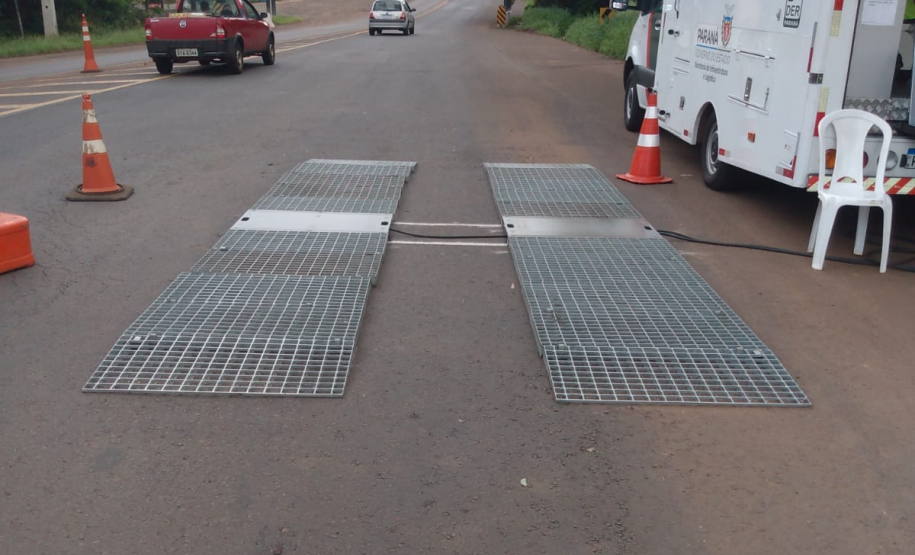 Balanças rodoviárias em rodovia estadual