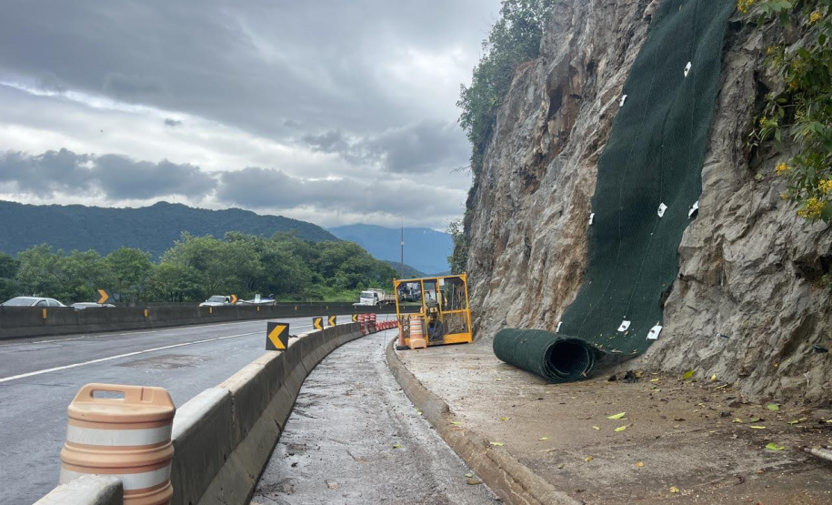 BR-277 serviços de contenção no km 41