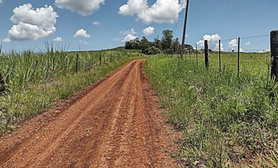 Estrada para o distrito de Congonhas km 2,4