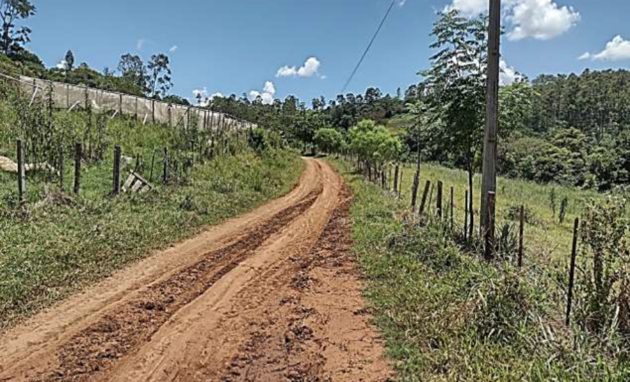Estrada para o distrito de Congonhas km 3,3