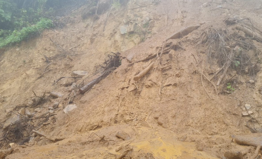 Estrada da Graciosa, ponto de escorregamento