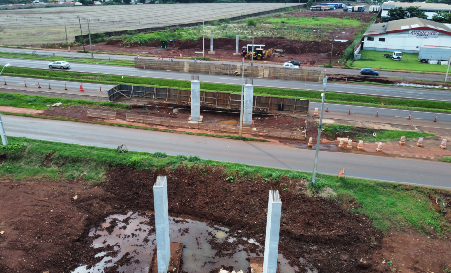 Perimetral - Pilares Viaduto BR-277