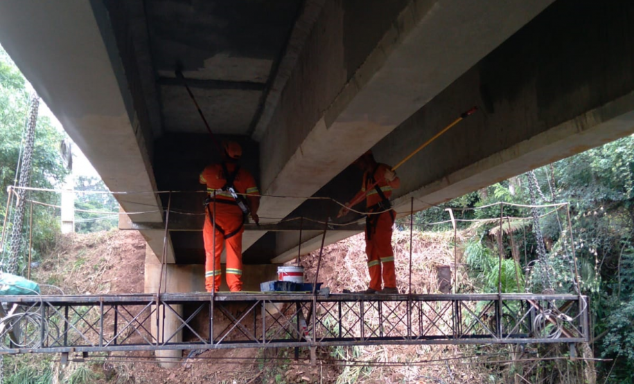 Obras na Ponte sobre Rio Jararaca