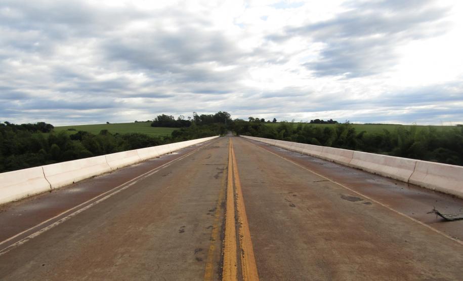 Ponte Rio Piquiri PR-182 no limite entre Palotina e Francisco Alves