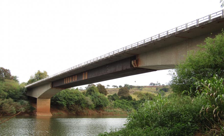 Ponte Rio Piquiri PR-317 no limite entre Formosa do Oeste e Quarto Centenário