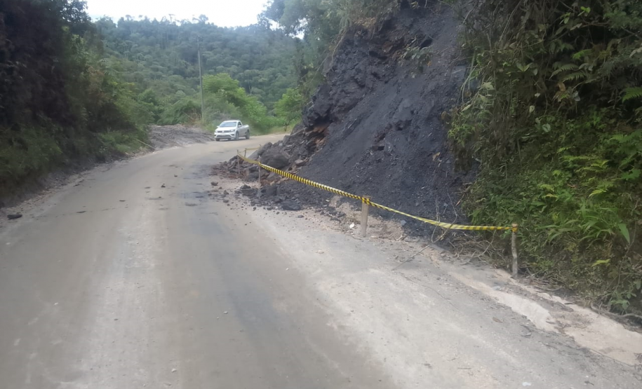 PR-090 km 44+500 novo escorregamento