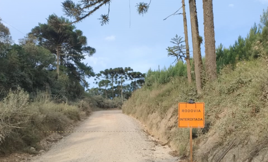 Início dos serviços de recuperação da PR-092, em Doutor Ulysses