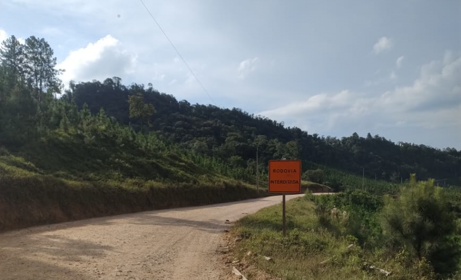 Início dos serviços de recuperação da PR-092, em Doutor Ulysses