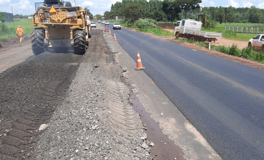 Terceiras faixas na PR-323 entre Cianorte e Jussara
