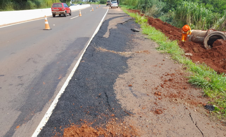 Serviços de recuperação da PR-445 em Londrina