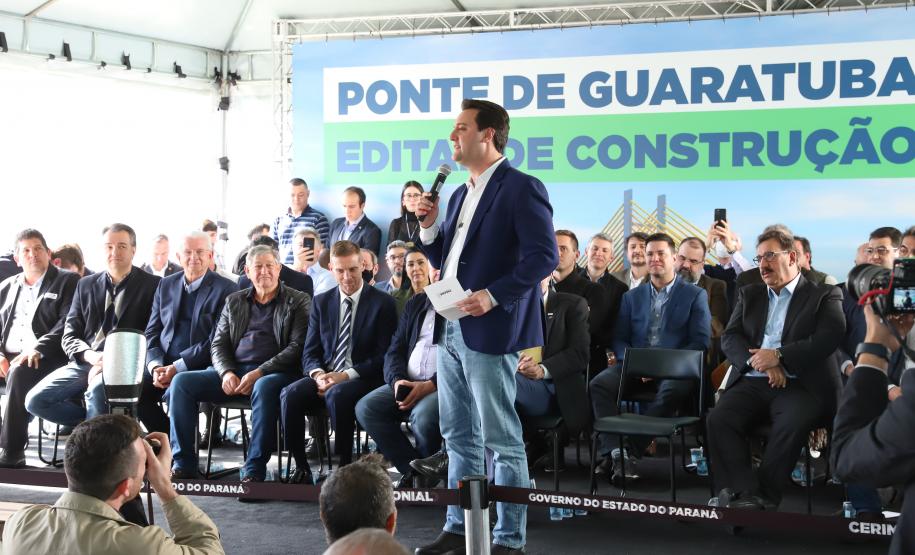 Evento de anúncio do edital da Ponte de Guaratuba