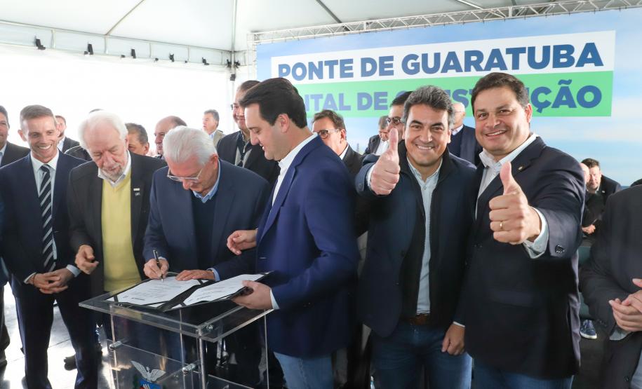Evento de anúncio do edital da Ponte de Guaratuba