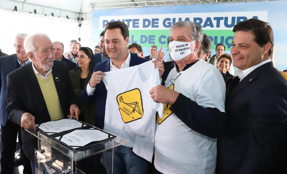 Evento de anúncio do edital da Ponte de Guaratuba