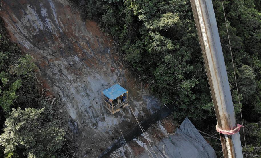 Obras no km 41 da BR-277