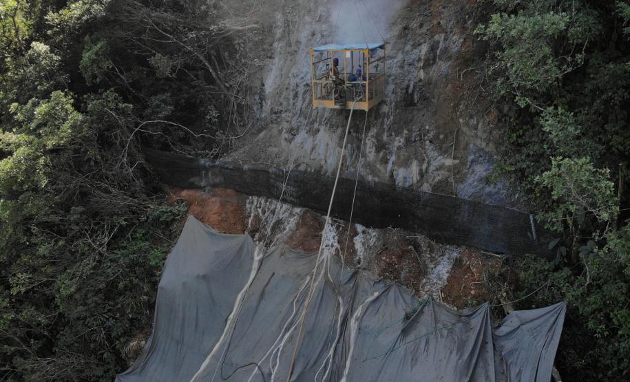 Obras no km 41 da BR-277