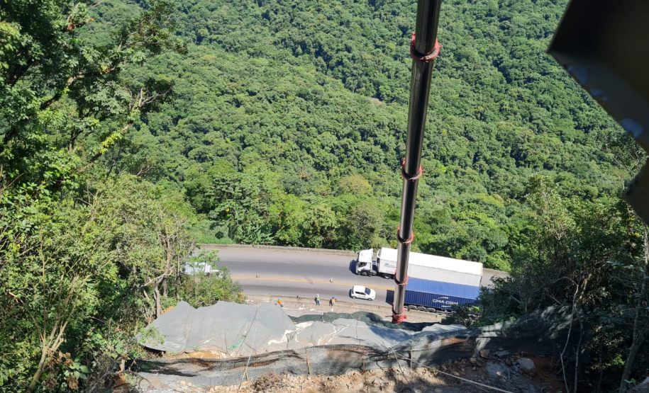 Obras no km 41 da BR-277