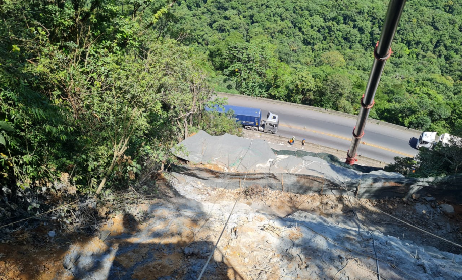 Obras no km 41 da BR-277