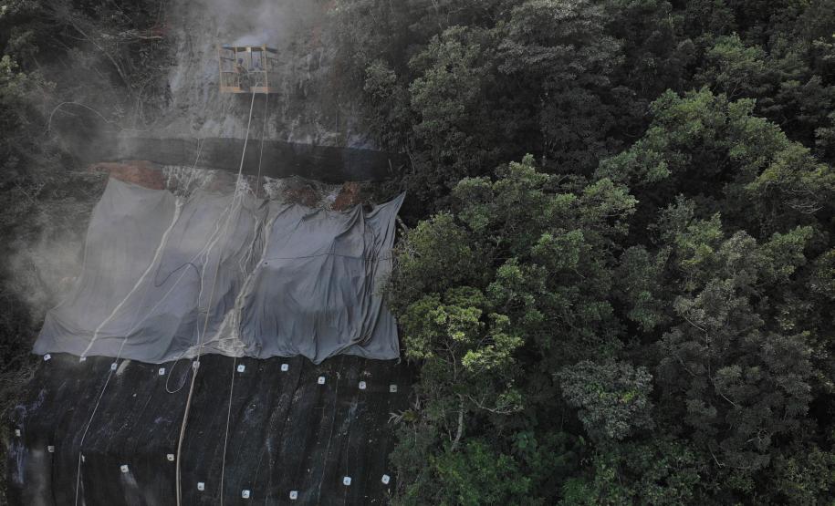Obras no km 41 da BR-277