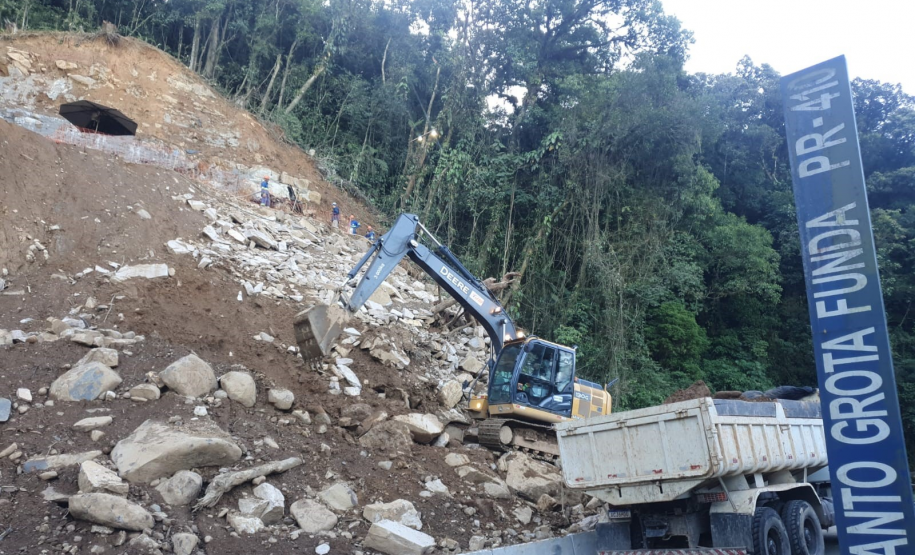 Estrada da Graciosa km 8