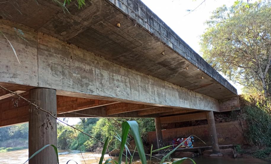 Ponte Rio Tapiracuí PR-082 no limite entre Cidade Gaúcha e Nova Olímpia