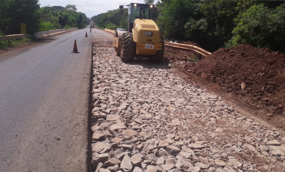 PR-486 entre Assis Chateaubriand e o Rio Piquiri - serviços do Proconserva