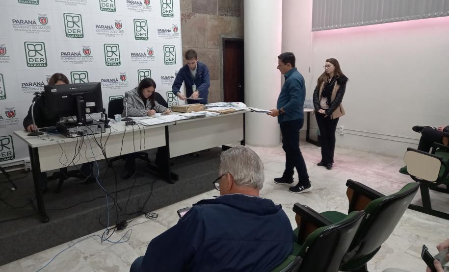 Sessão de abertura de envelopes de preços da duplicação de Toledo