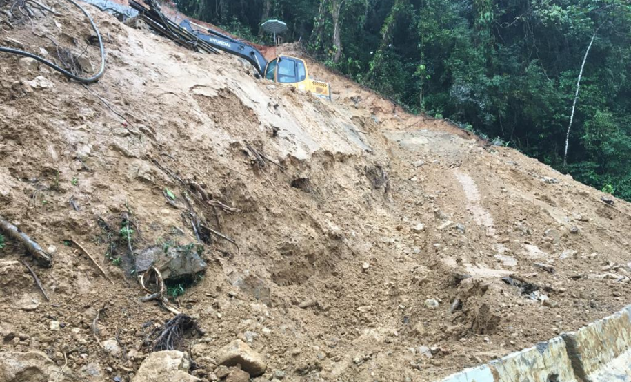 Chuvas na Estrada da Graciosa