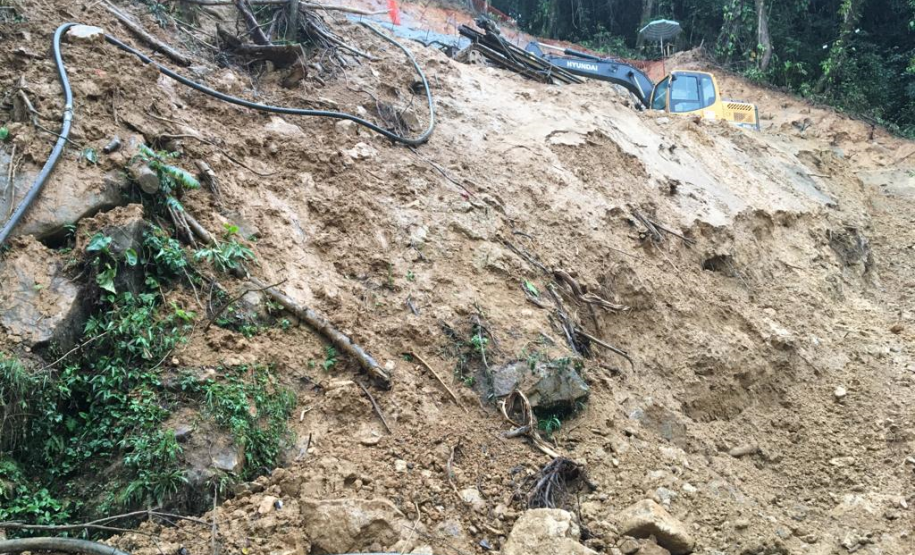 Chuvas na Estrada da Graciosa