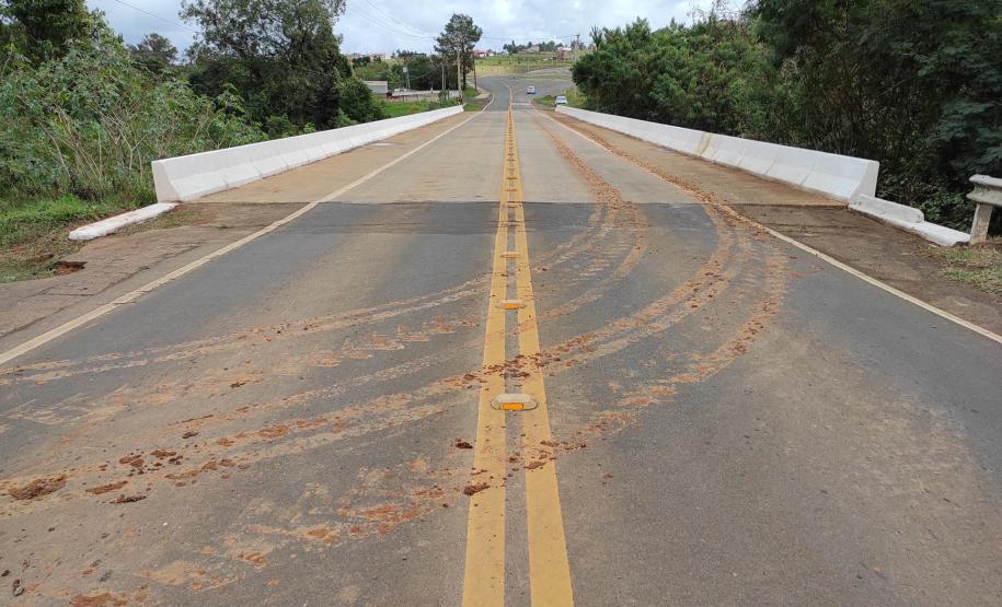 Ponte Ribeirão Grande PRC-272 em Pinhalão