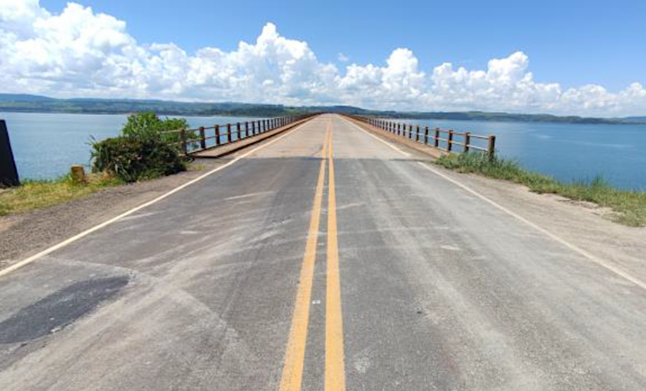 Ponte Rio Itararé - Represa de Chavantes PR-218 em Carlópolis