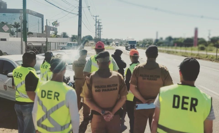 Treinamento de agentes do DER/PR e do CMEIV