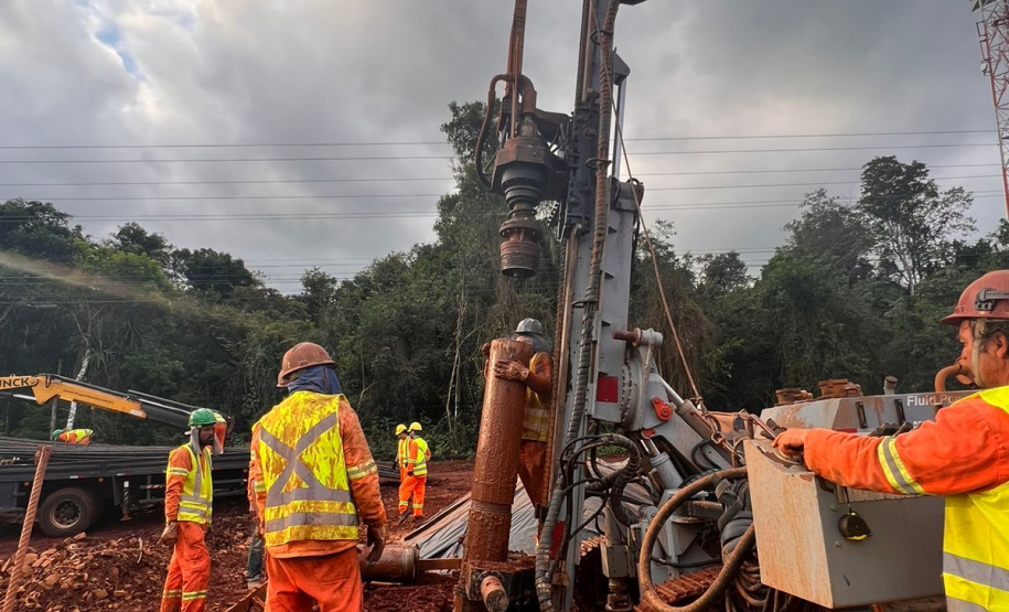 Serviços da duplicação da BR-469 em Foz do Iguaçu