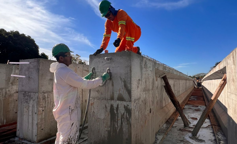 Serviços da duplicação da BR-469 em Foz do Iguaçu