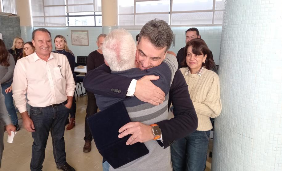 Homenagem ao servidor Adonis Francisco Cooper Coelho, que completou no dia 1º de junho 50 anos de serviço público no DER/PR