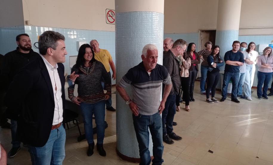 Homenagem ao servidor Adonis Francisco Cooper Coelho, que completou no dia 1º de junho 50 anos de serviço público no DER/PR