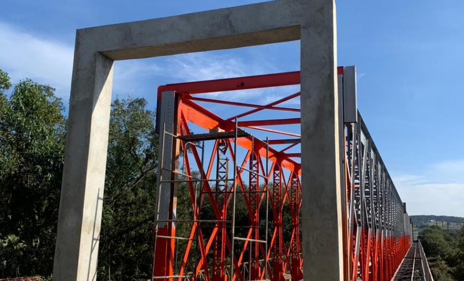 Ponte PR-427 entre a Lapa e Campo do Tenente