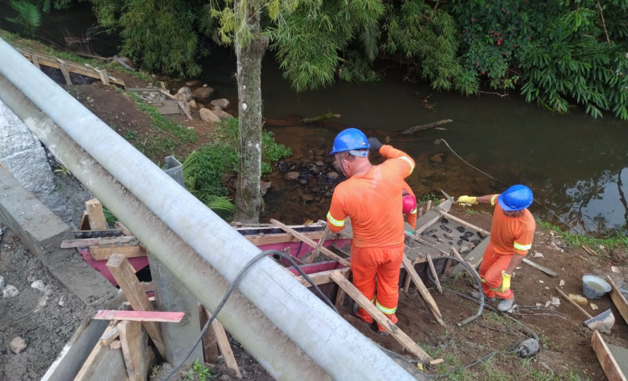 Ponte Rio Macaquinho PR-411