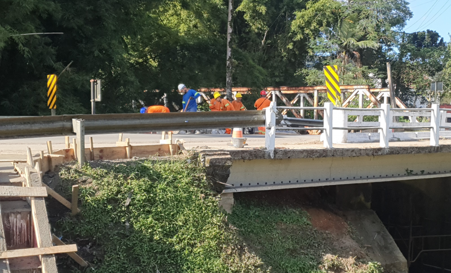 Ponte Rio Macaquinho PR-411