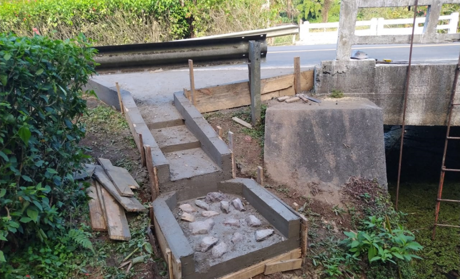 Pontilhões do Rio Arroio PR-411