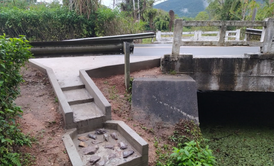 Pontilhões do Rio Arroio PR-411