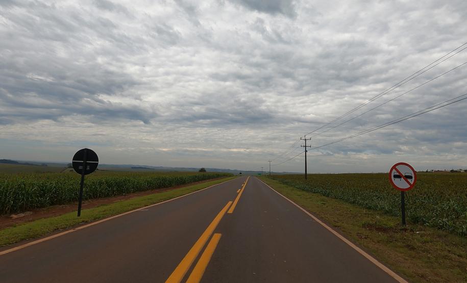 Serviços do Proseg Paraná na PR-546 entre Floresta e Itambé