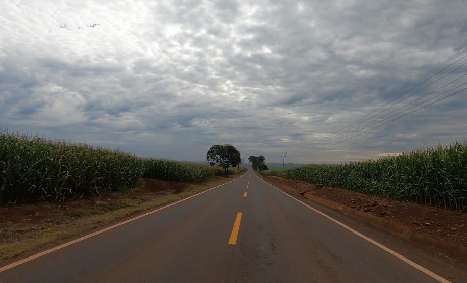 Serviços do Proseg Paraná na PR-546 entre Floresta e Itambé