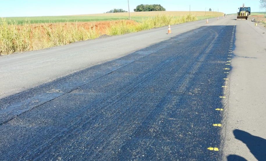 Serviços de conservação na PR-092 entre Wenceslau Braz e Jaguariaíva